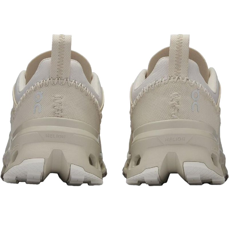 DNU Women's Cloudaway 2, On Women's Cloudaway 2 in Sand Ice pair pair