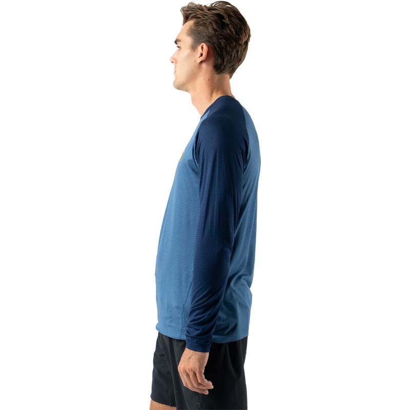 Men's EZ Tee Perf Long Sleeve, Rabbit Men's EZ tee perf LS side