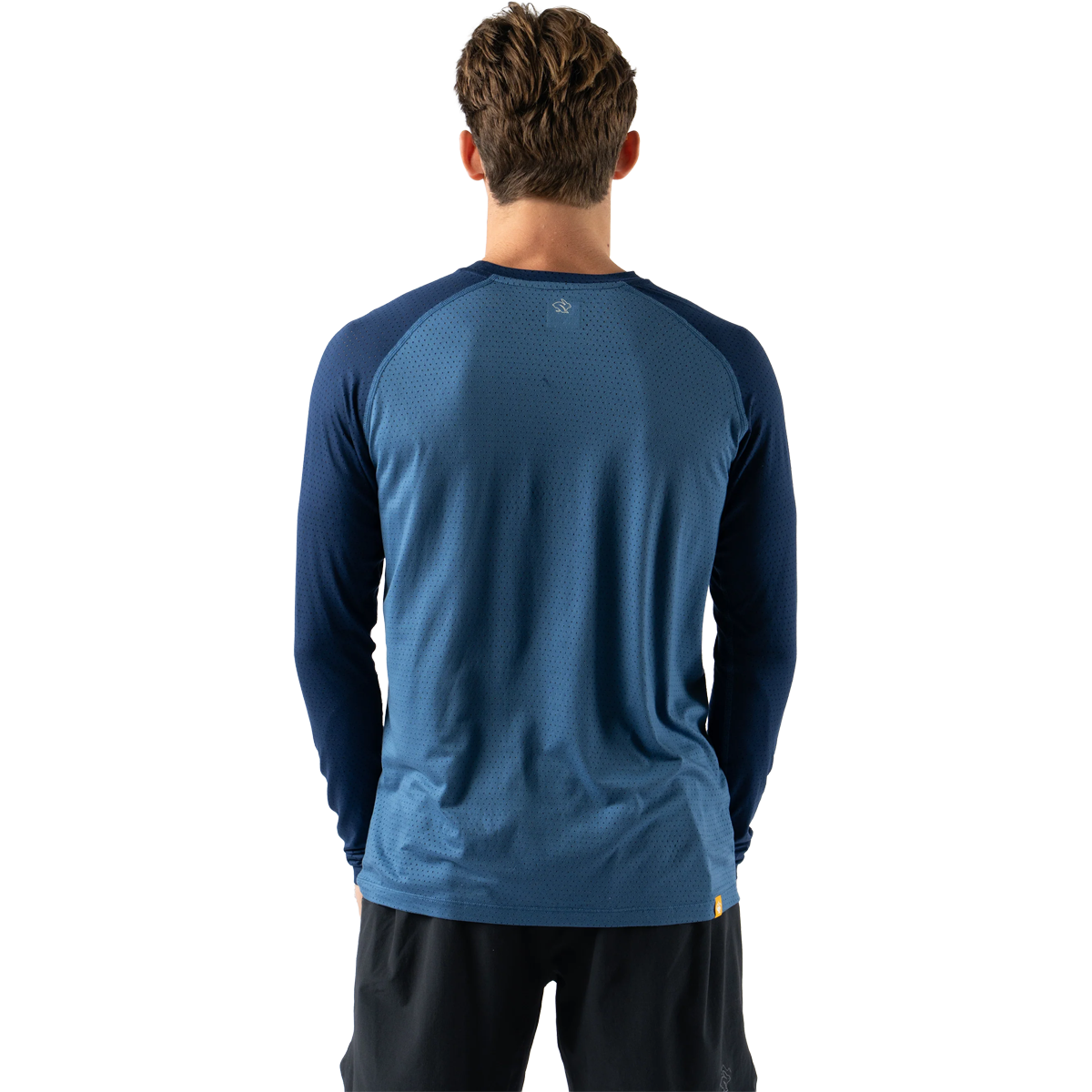 Men's EZ Tee Perf Long Sleeve alternate view