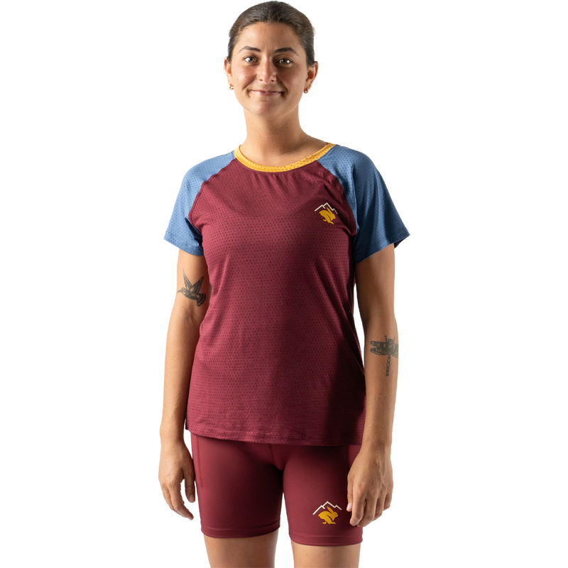 Women's EZ Tee Perf Short Sleeve, Featured Image