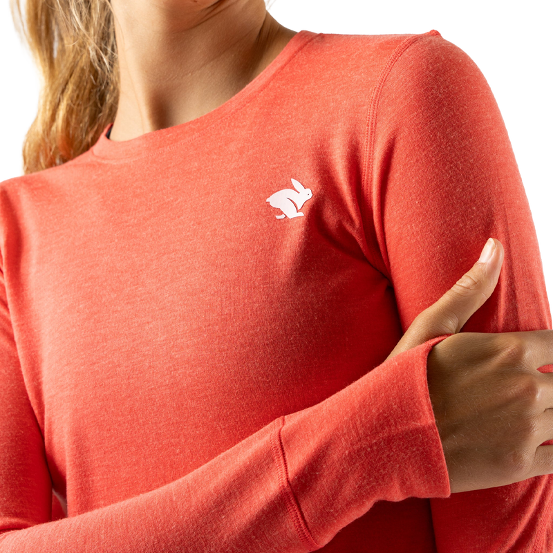Women's Outrun Crew, Rabbit Women's Outrun Crew thumb hole and logo