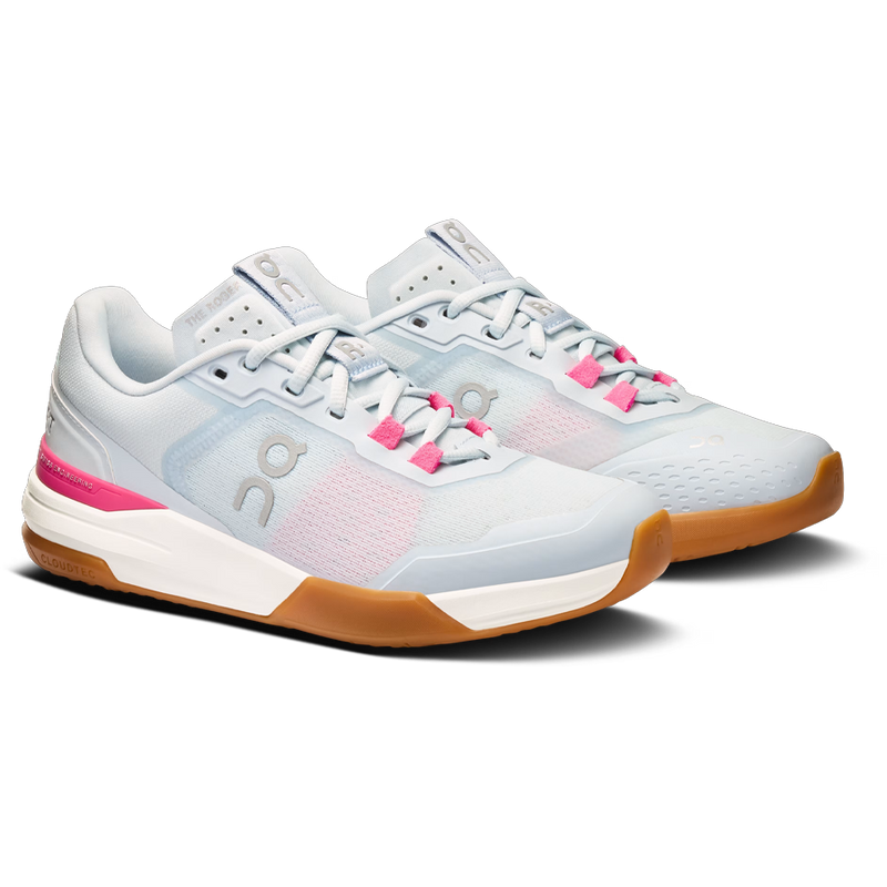 Women's The Roger Advantage Pro, On Women's The Roger Advantage Pro Pair Outside