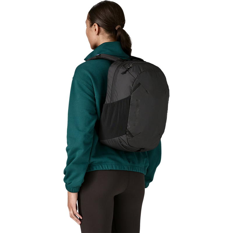 Atom Day Pack 24L, Patagonia Atom Day Pack 24L 3/4 Back