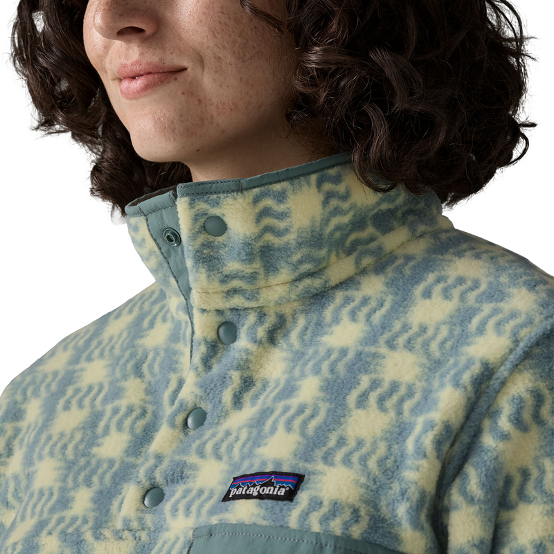 Women's Lightweight Synchilla Snap-T Pull Over, Patagonia Women's Lightweight Synchilla Snap T Pullover collar