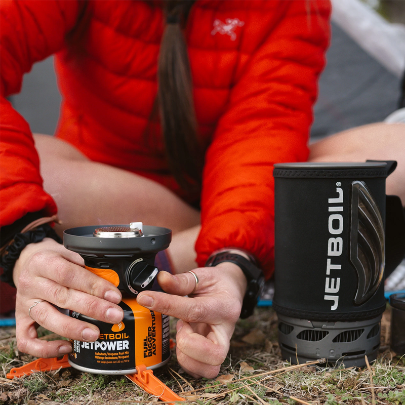 Flash 1.0L, Jetboil Flash 1.0L being started