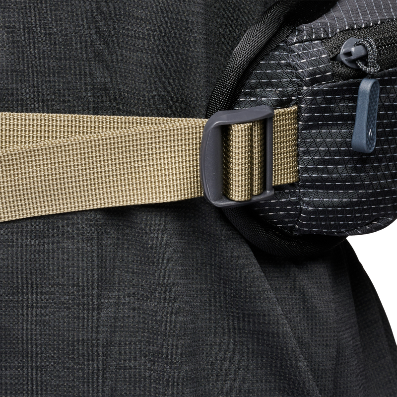 Trail Vista 28 Backpack, Black Diamond Trail Vista 28 Backpack waist strap adjust