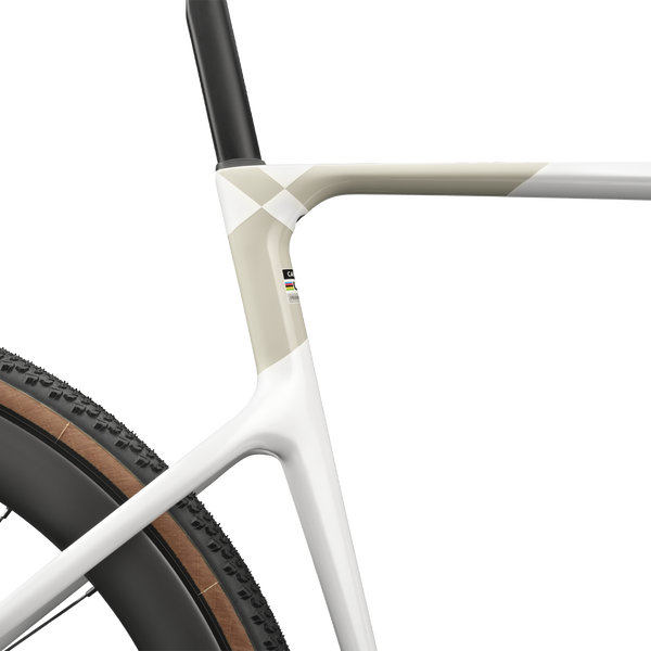 SuperX Carbon 2 – Sports Basement