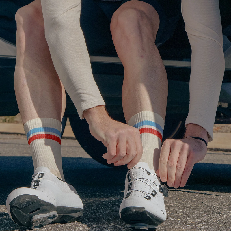 Aireator 6" All Star Classic Ribbed Crew, DeFeet Aireator 6" All Star Classic Ribbed Crew Lifestyle