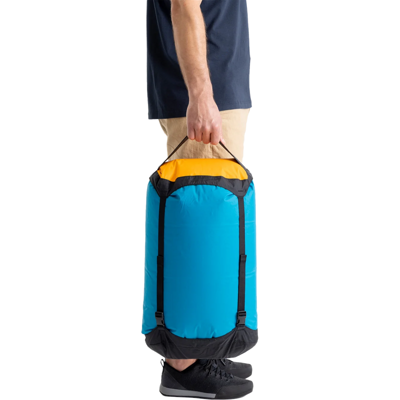 Evac Compression Dry Bag 35L, Sea to Summit Evac Compression Dry Bag 35L size comparison