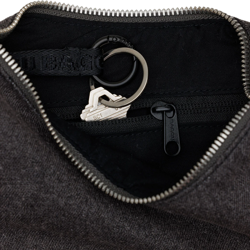 Small Denim Crescent Bag, BAGGU Small Denim Crescent Bag keyring