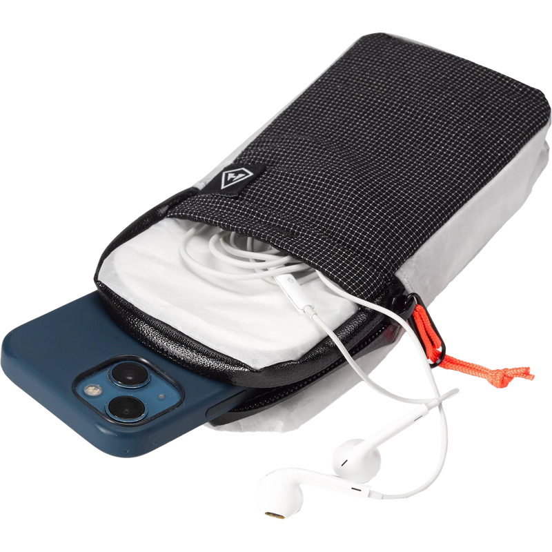 Pack Shoulder Pocket, Hyperlite Pack Shoulder Pocket with phone and headphones