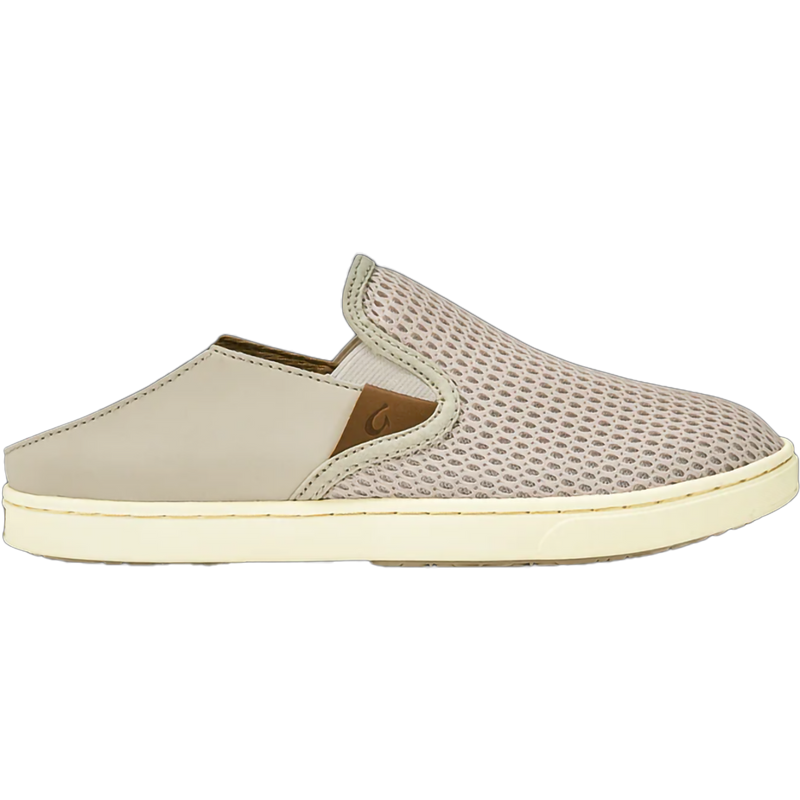 Women's Pehuea Luxe, Olukai Women's Pehuea Luxe in Tapa/Tapa right profile with back folded down