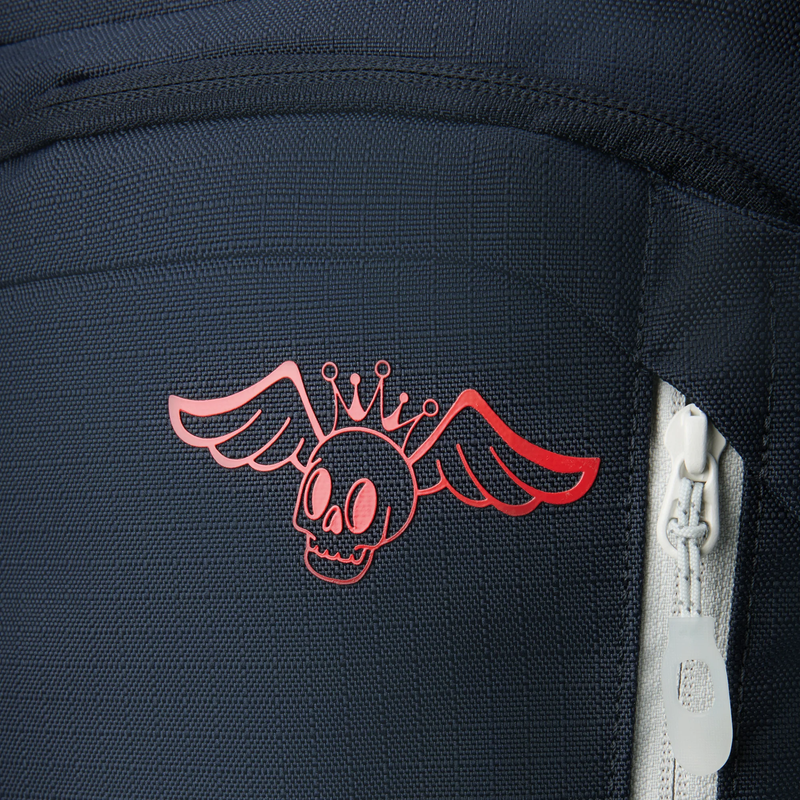 Team Heli Pro 20L Kai Jones, DaKine Team Heli Pro 20L Kai Jones Logo