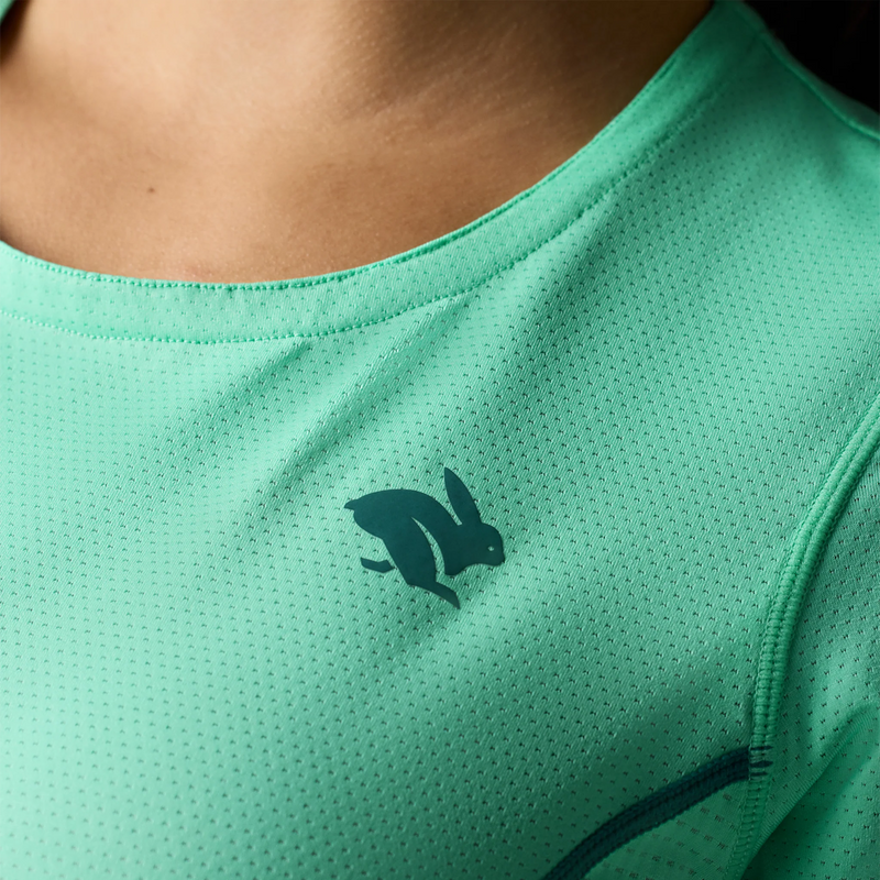 Women's Tempo Tee Short Sleeve, Rabbit Women's Tempo Tee Short Sleeve Front Logo