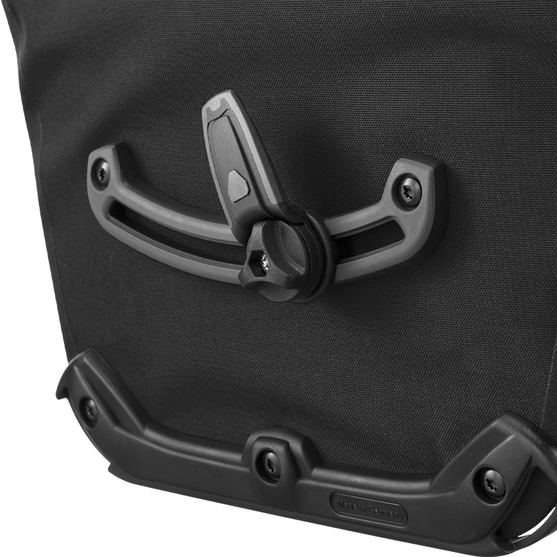 Back-Roller Plus, Ortlieb Back-Roller Plus lower attachment