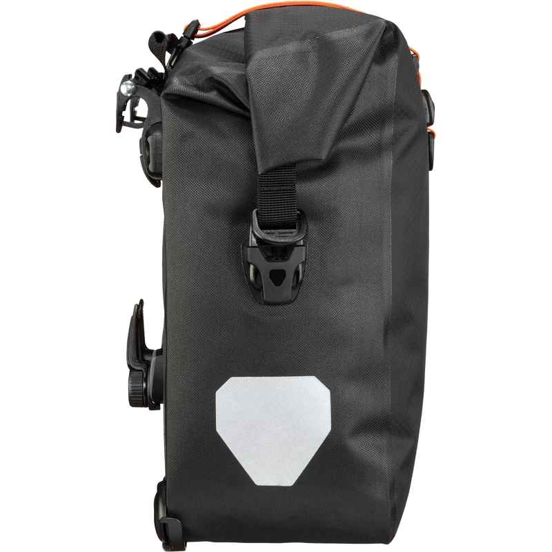 Gravel-Pack Pair, Ortlieb Gravel-Pack Pair side