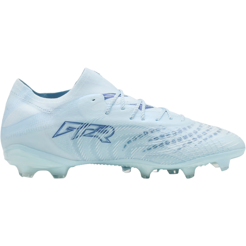 Future 9 Fusion FG/AG, Puma Future 9 Fusion FG/AG in 03-Icy Blue-Blue Jewel right profile inside profile of left shoe