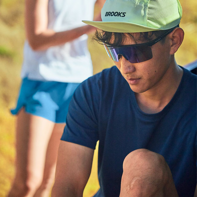 Men's Dash Short Sleeve, Brooks Men's Dash Short Sleeve Lifestyle
