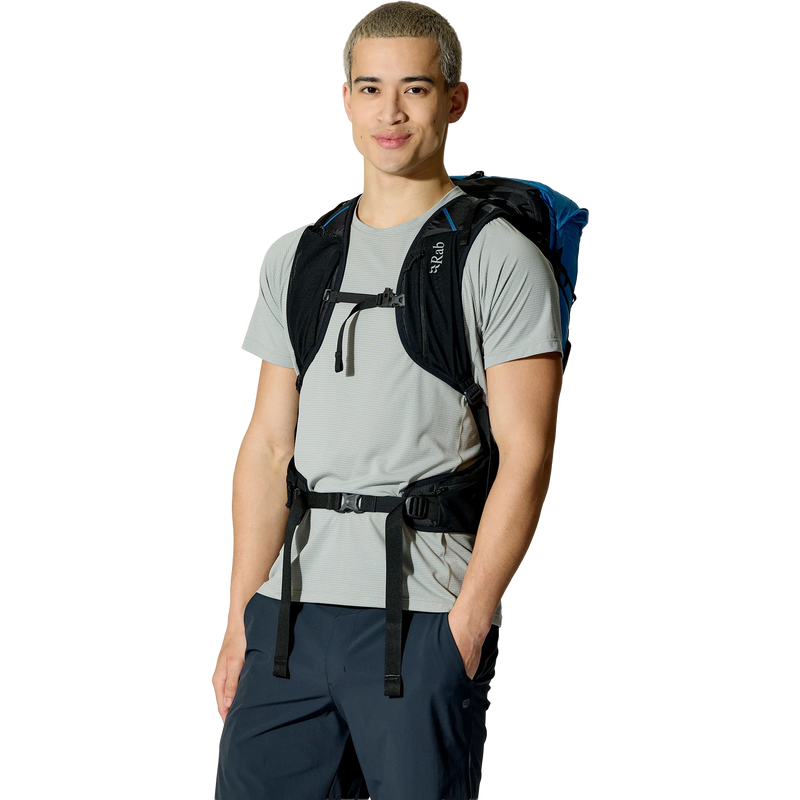 Syclon XP 30, Rab Syclon XP 30 in Black/Maya Blue on model front left