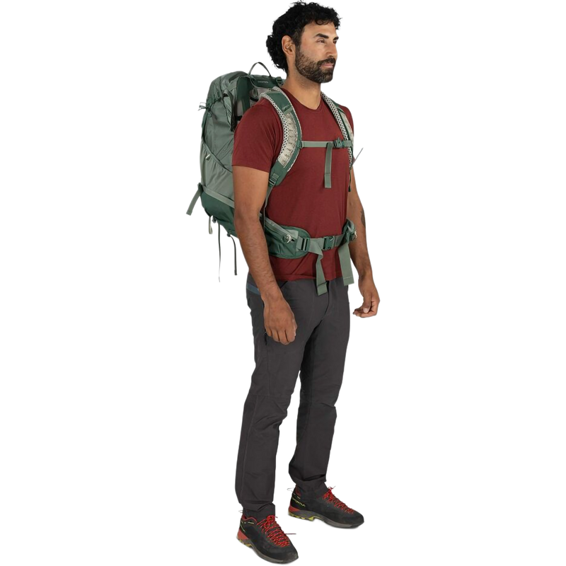 can you use osprey stratos 34 as carry on luggage Men's Day Hiking Campmor Would an osprey 34 bag