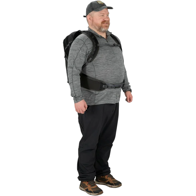 Sportlite 25 Extended Fit, Osprey Sportlite 25 Extended Fit in Raven Black on model front right