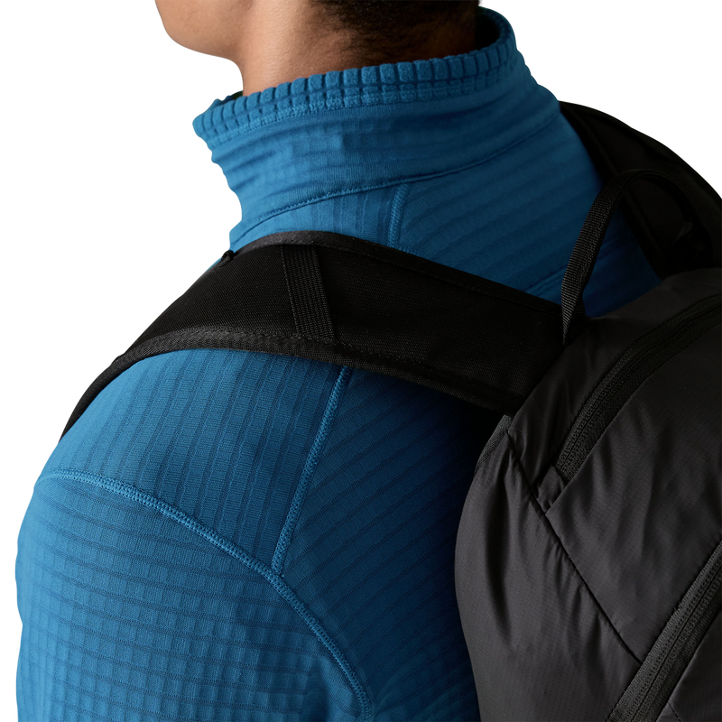 Men's R1 Jacket, Patagonia Men's R1 Jacket in AQT-Aquatic Blue back left shoulder