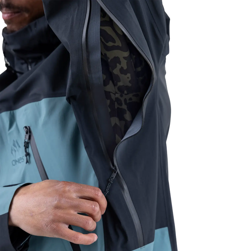 Men's Shralpinist Gore-Tex Recycled 3L Jacket, Jones Snowoard Shralpinist Gore-Tex Recycled 3L Jacket arm pit zipper and vent