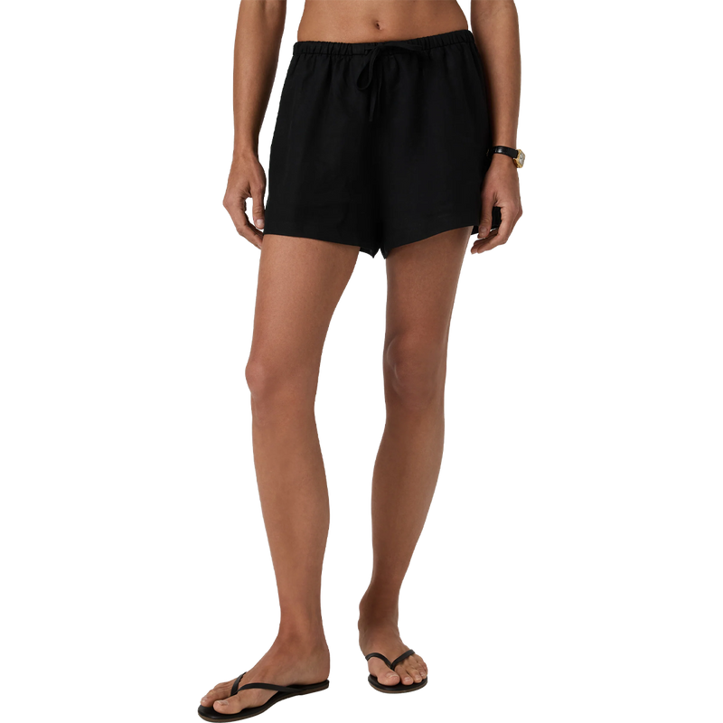Women's Trestles Twill Tie Short, Women's Vuori Trestles Twill Tie Short in black front view #2 on model