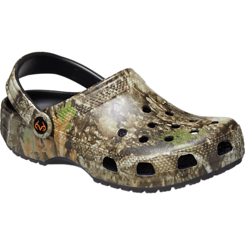 Classic Realtree Clog, Crocs Classic Realtree Clog in 90H Realtree front right