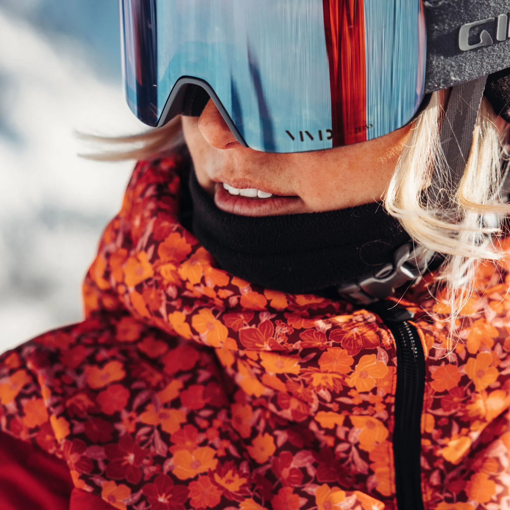 Women's Imperial Short Puffy Jacket alternate view