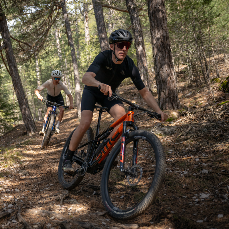 Fourstroke 01 TWO, BMC Fourstroke 01 TWO alt lifestyle