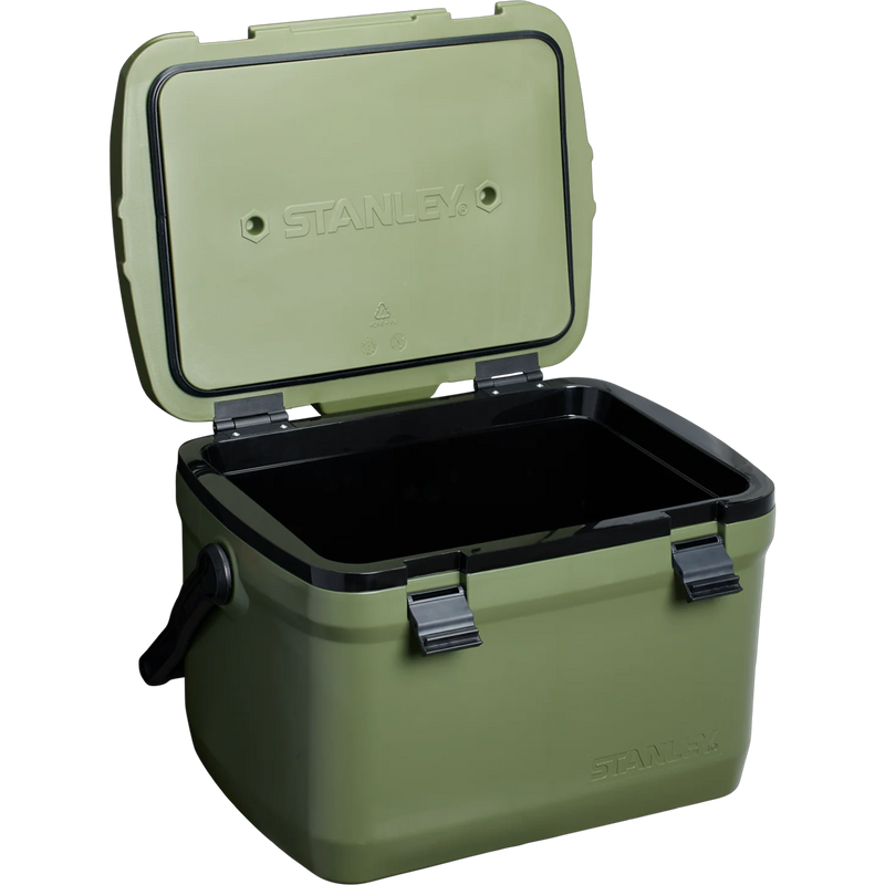 Easy-Carry Outdoor Cooler - 16 qt, Stanley Easy-Carry Outdoor Cooler 16 qt open