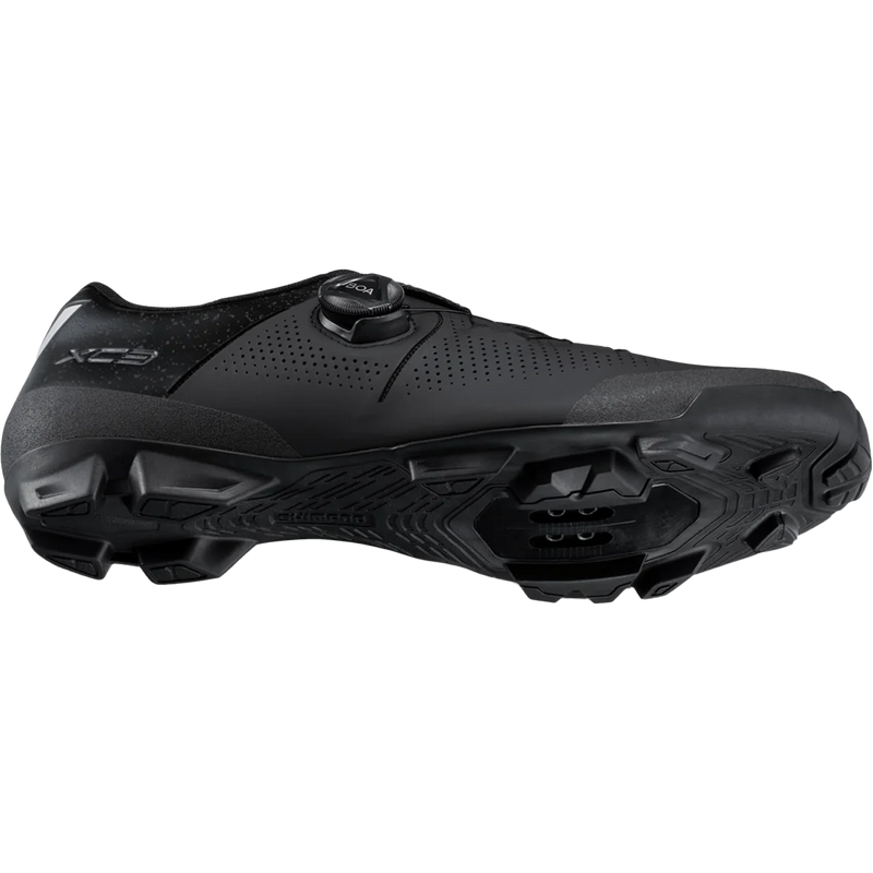 Men's SH-XC302 Wide, Shimano Men's SH-XC302 Wide 3/4 Bottom View