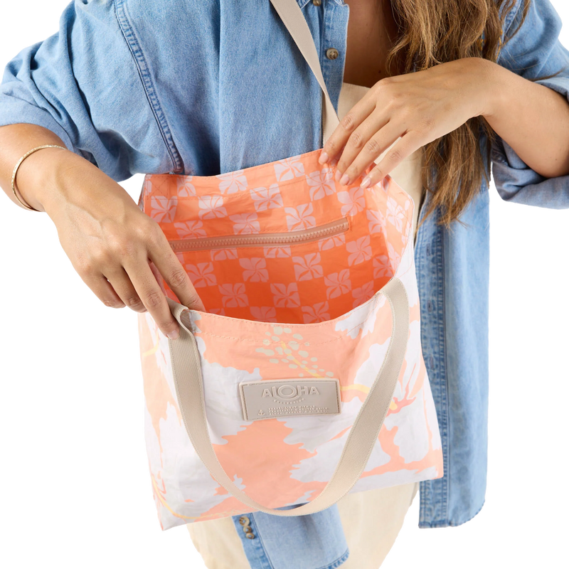 Tahaa Reversible Tote, Aloha Collection Tahaa Reversible Tote Open