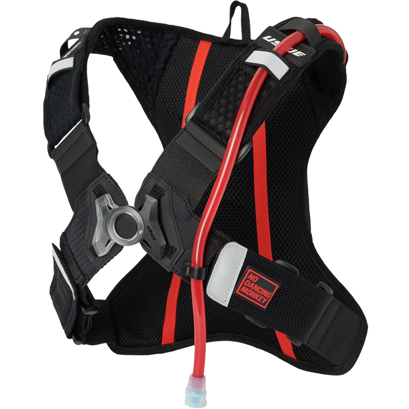 Outlander XC 2L, USWE Outlander XC 2L in Black harness straps