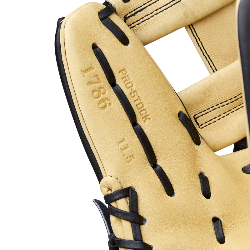 A2000 Infield - 11.5" H-Web, Wilson A2000 Infield - 11.5" H-Web in Black/Blonde stitching