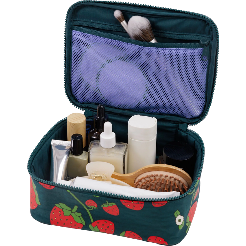 Small Cosmetic Case – Sports Basement