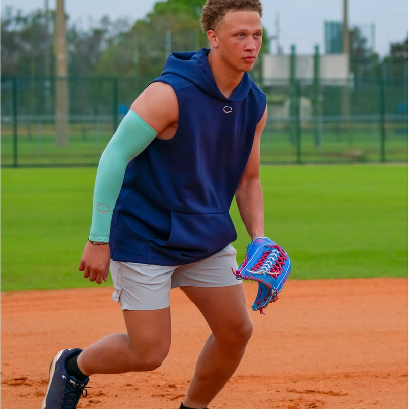 Solid Arm Sleeve, Evoshield Solid Arm Sleeve on player
