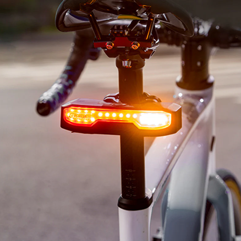NT101 Smart Turn Signal, Ravemen NT101 Smart Turn Signal turning