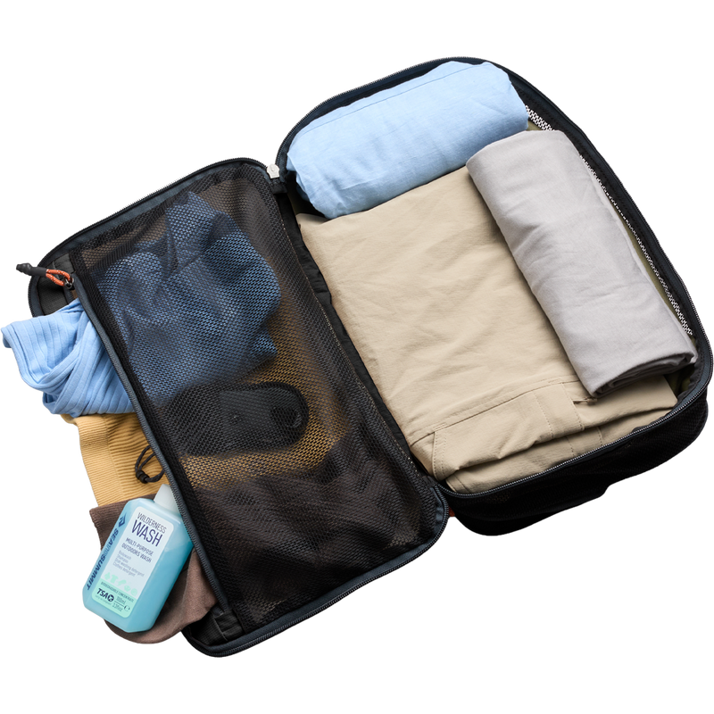 Lite Packing Cube, Bellroy Lite Packing Cube inside