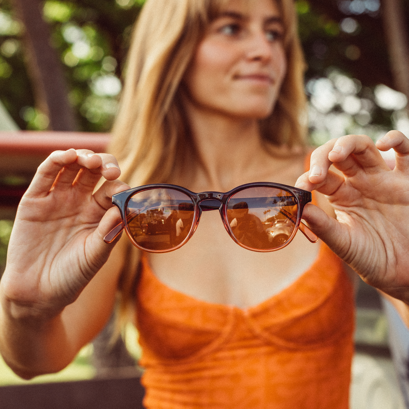 Yuba Twilight Amber, Sunski Yuba Twilight Amber with model