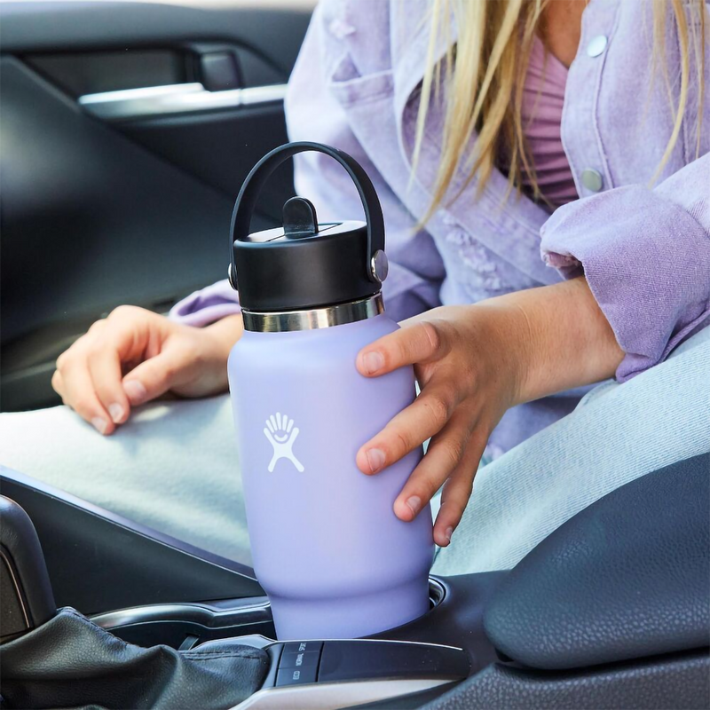 32 oz Wide Flex Straw Travel Bottle, Hydro Flask 32 oz Wide Flex Straw Travel Bottle with model
