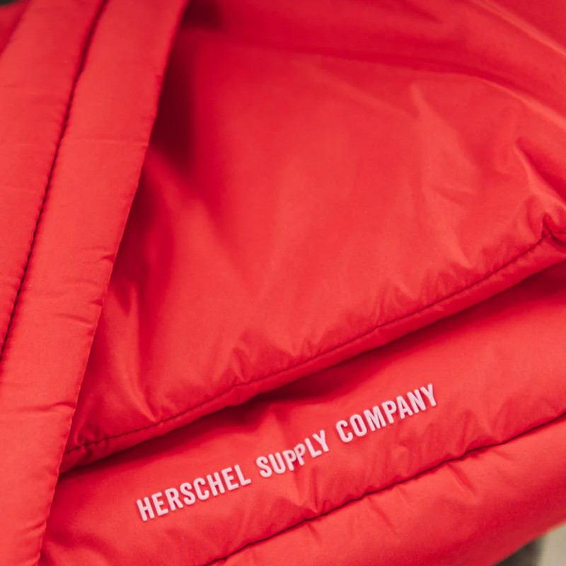 Cloudform Duffle, Herschel Cloudform Duffle logo