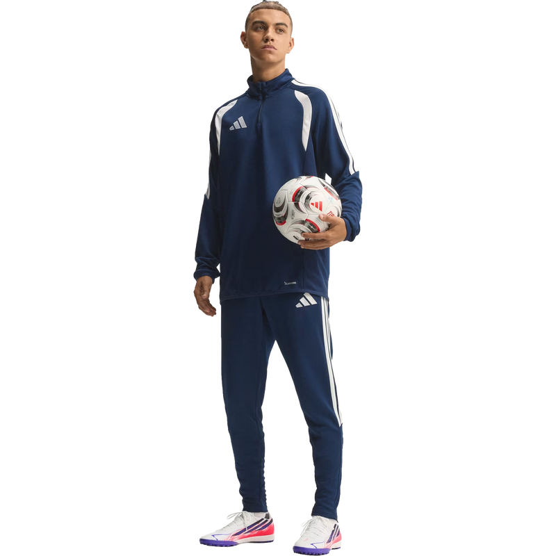 F50 Hyperfast League TF, Adidas F50 Hyperfast League TF on Male Model