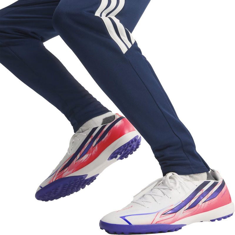 F50 Hyperfast League TF, Adidas F50 Hyperfast League TF on Model