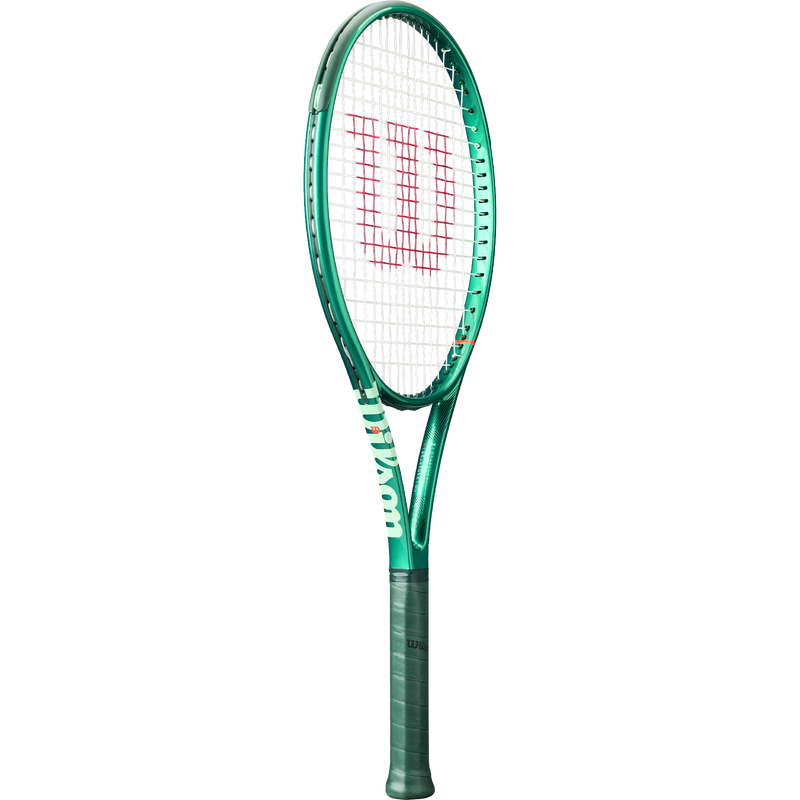 Blade 104 V10, Wilson Blade 104 V10 3/4 Front
