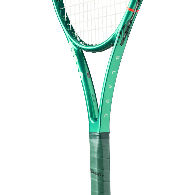 Blade 104 V10, Wilson Blade 104 V10 Throat