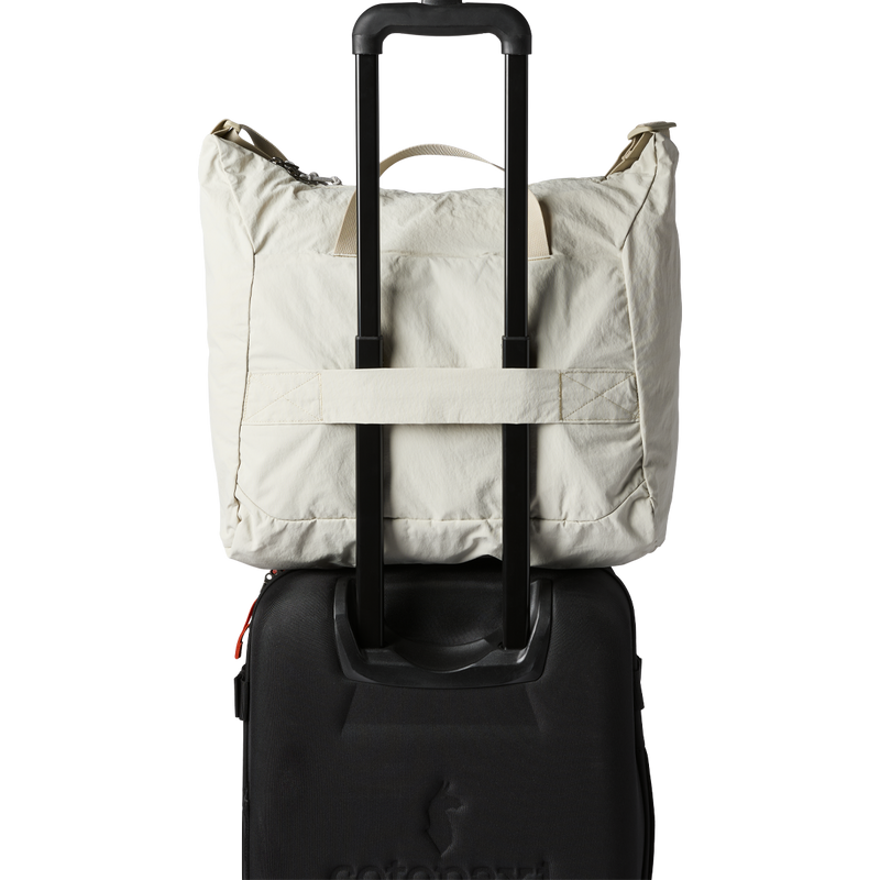 Empacable 30L Tote, Cotopaxi Empacable 30L Tote luggage strap