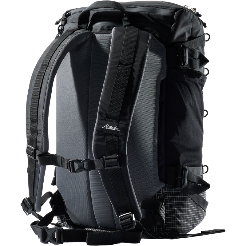 SEG28 Travel Pack, Matador SEG28 Travel Pack in Black straps and harness