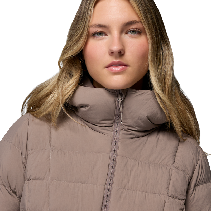 Columbia Women's Ardenwood Mid Down Jacket neckline